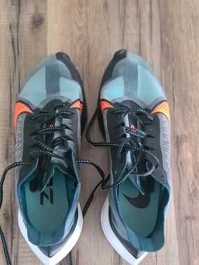 Nike Men’s Running Shoes in Teal with Orange Accents